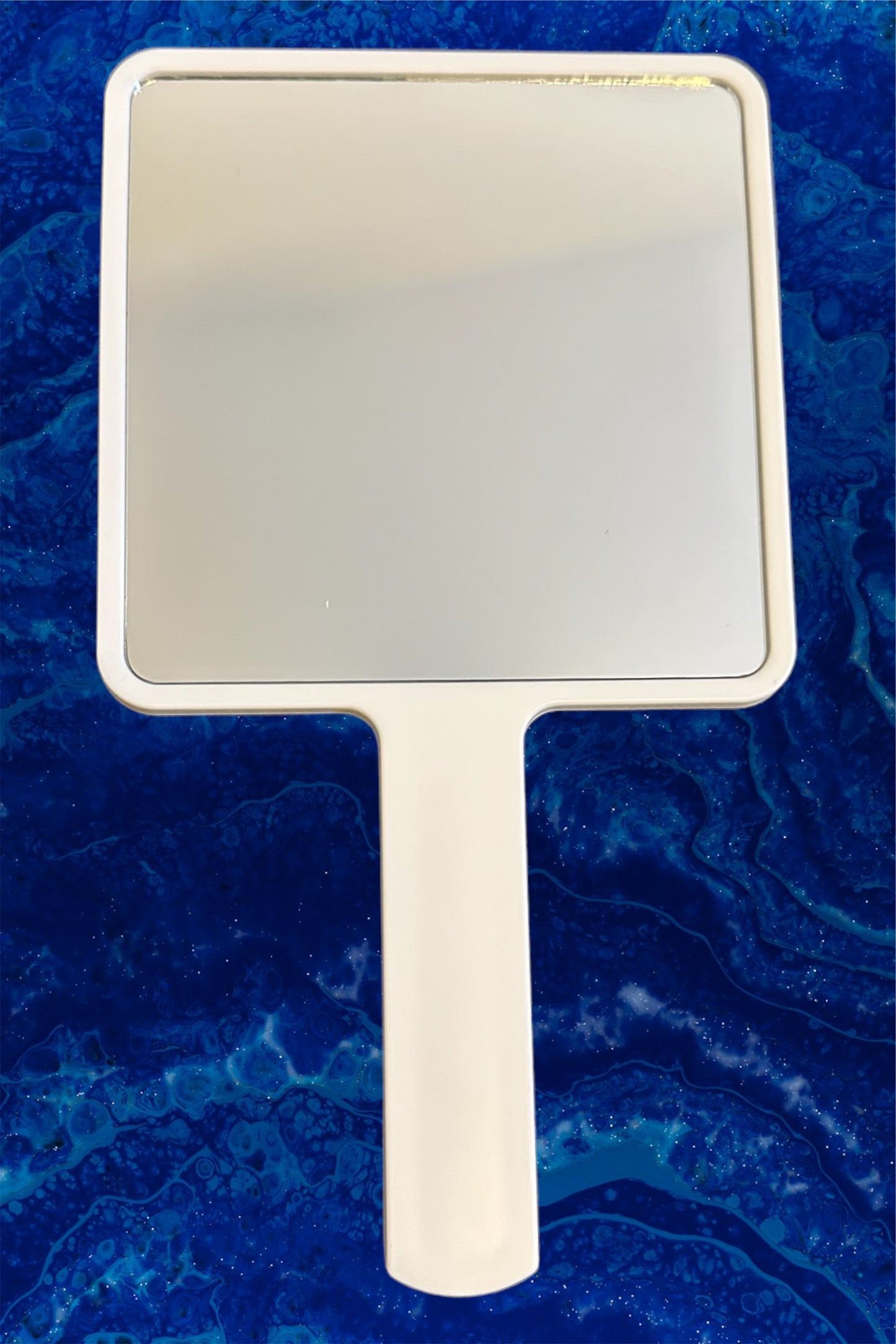 Mama Mirror